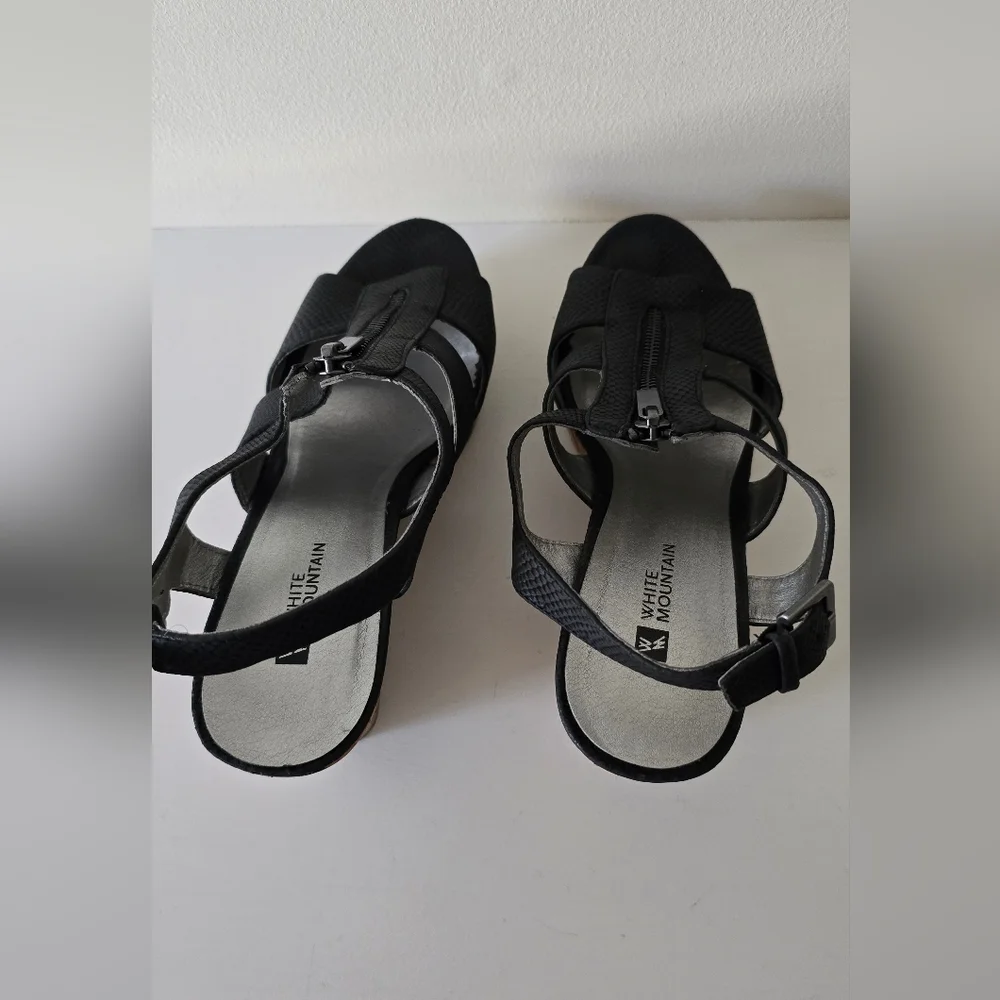 White Mountain Black Zip-Front Cork Wedge Sandals – Size 8.5